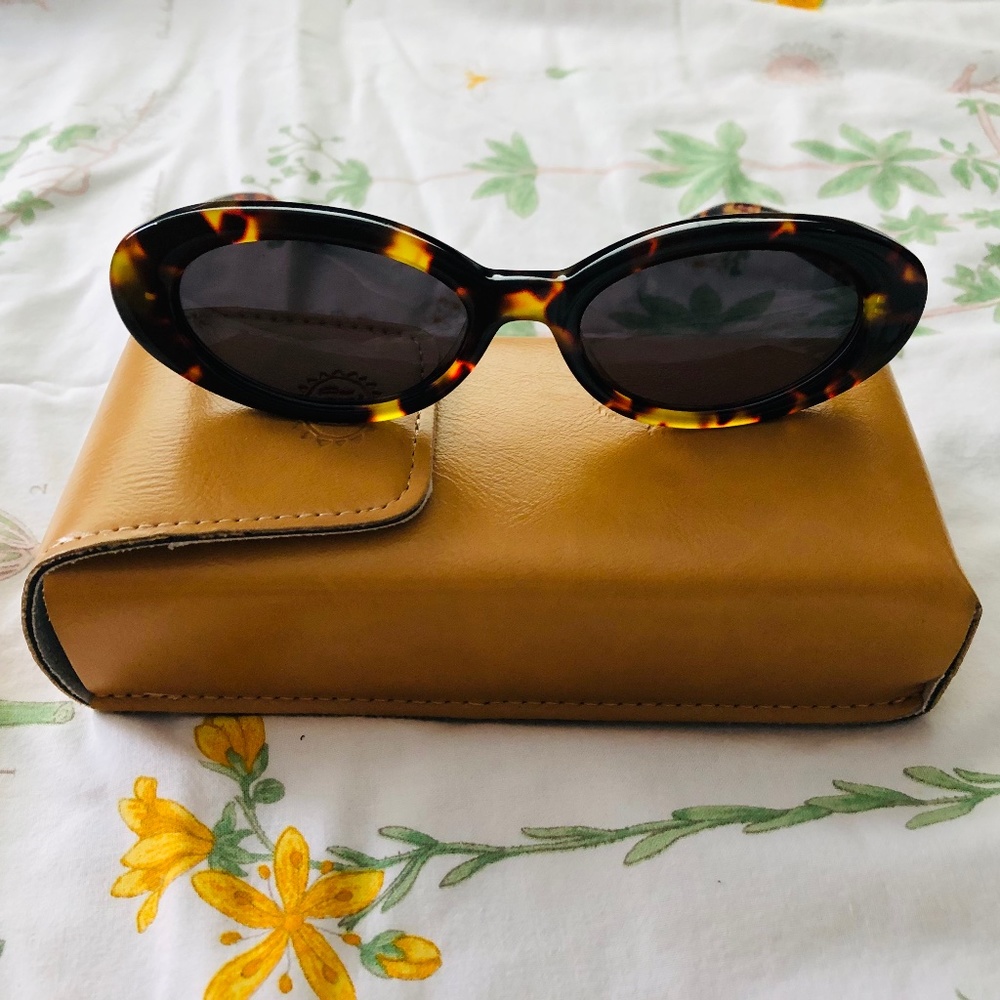 Crap eyewear Sweet Leaf tortoise sunglasses